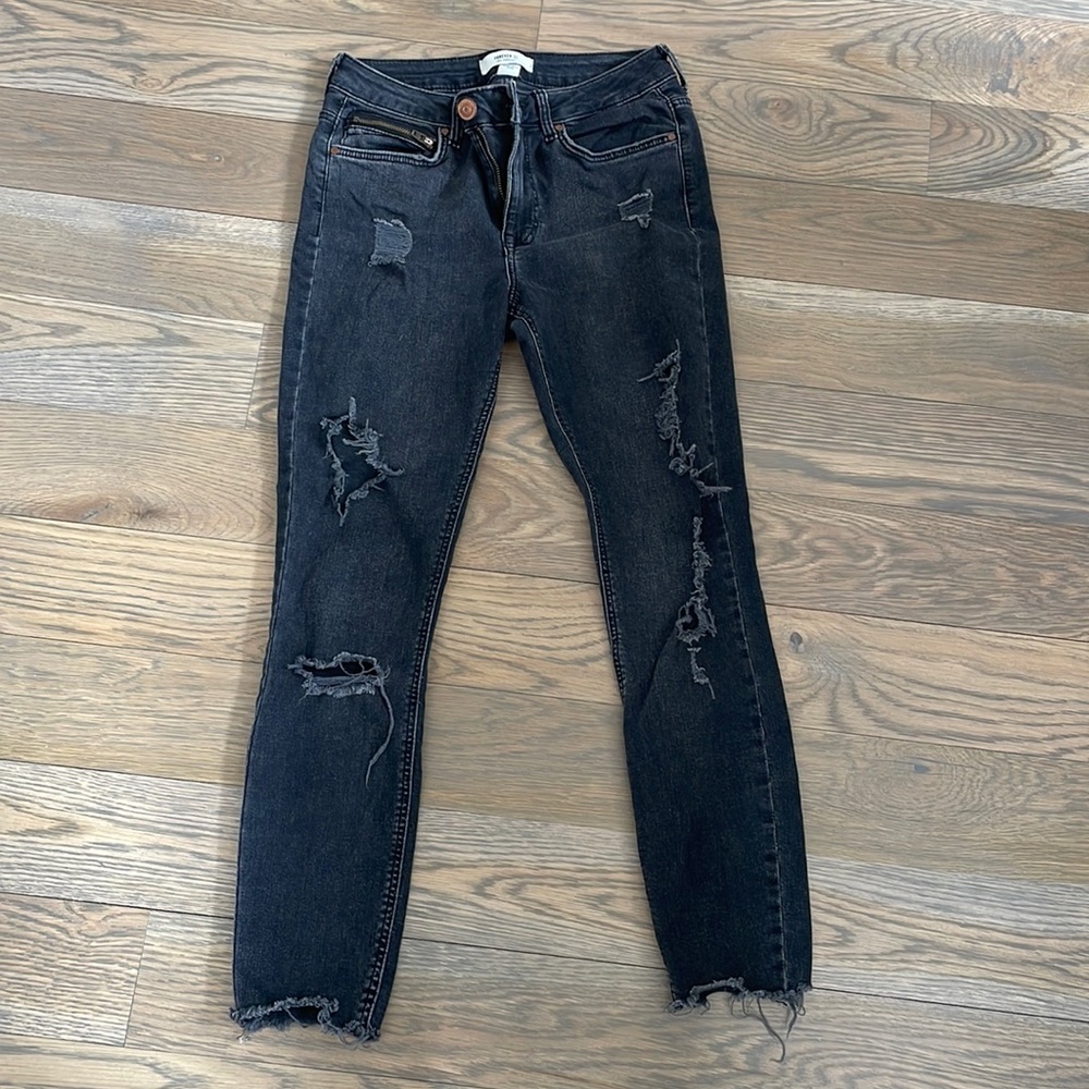 Black holy Forever 21 jeans - size 25
